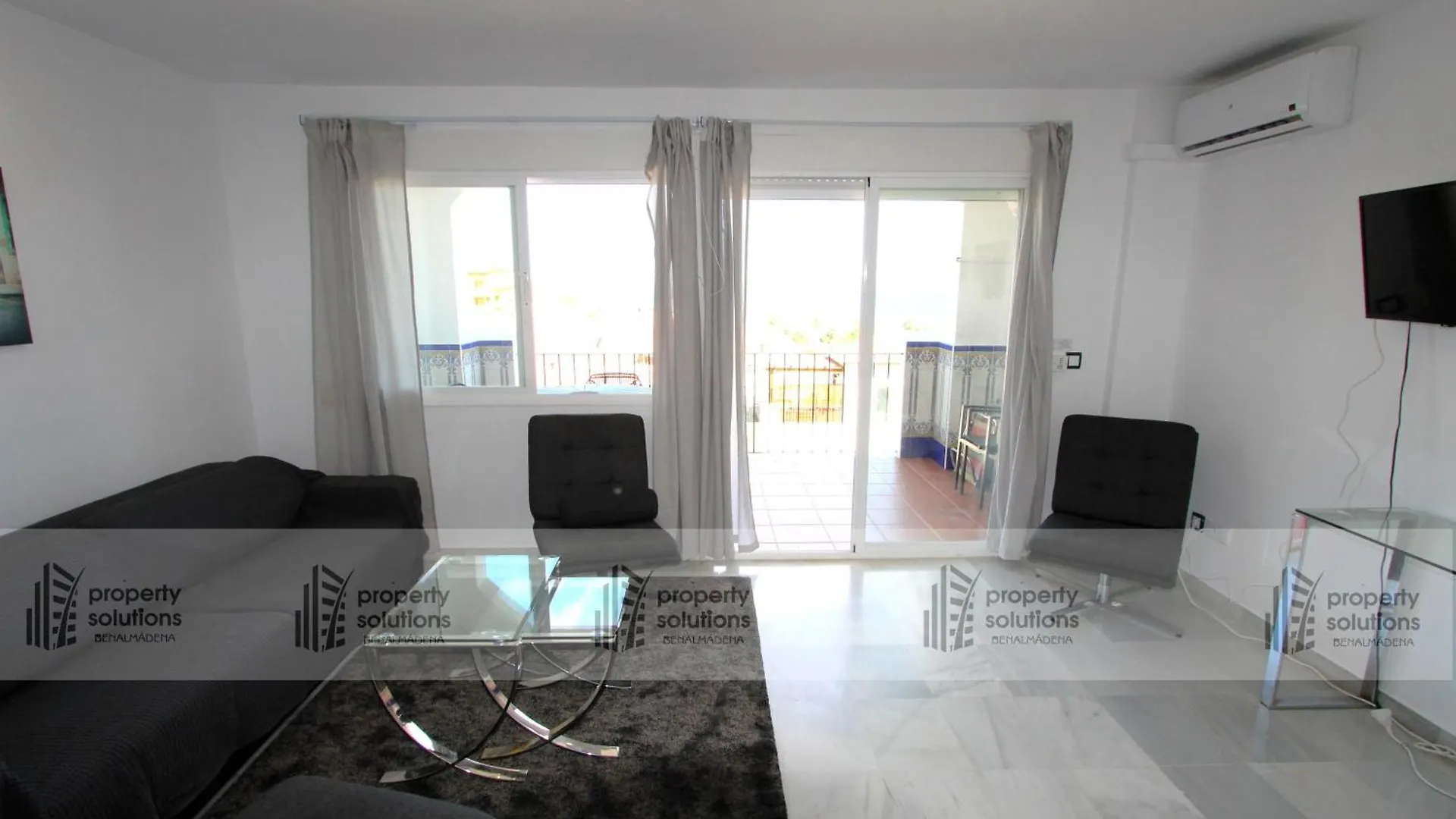 Lomas de Mena: Seaside Penthouse with Pool and BBQ Apartment Benalmadena 0*,